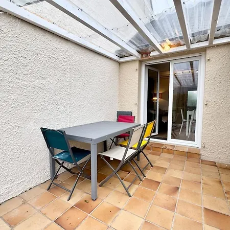 Maisonnette Neuve - 700m Des Plages - Piscine Hébergement de vacances